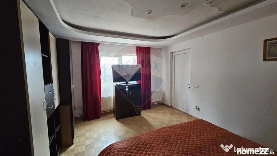Casă cu 5 camere cu Teren 526 Mp în Chilișeni