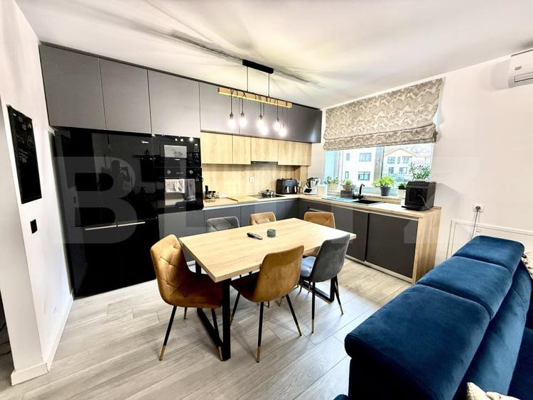 Apartament cu 3 camere decomandat, mobilat în Iris