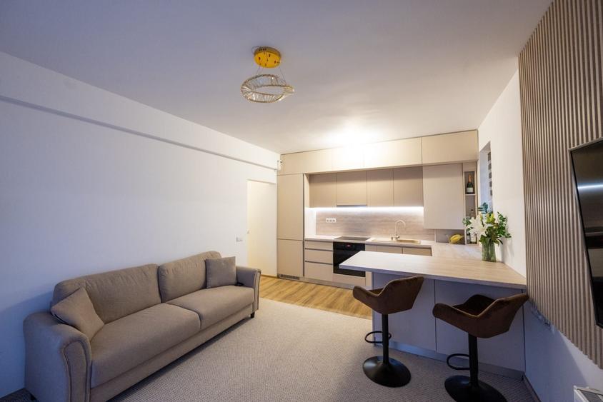 Apartament cu 2 camere decomandat în Exterior Vest