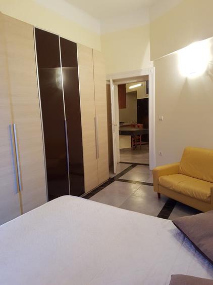 Vand apartament la casa 5 camere central Piata Catedralei - 5