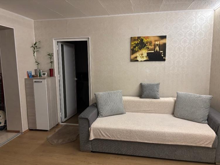 Apartament cu 2 camere semidecomandat, mobilat în Tomis Nord