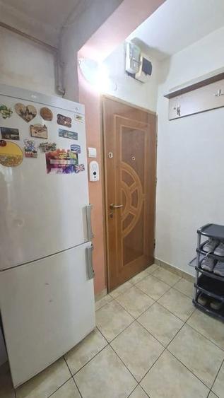 Apartament cu 2 camere decomandat în Războieni