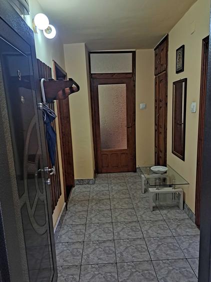 Apartament cu 3 camere decomandat în George Enescu