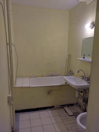 Apartament cu 2 camere semidecomandat în Prelungirea Ferentari