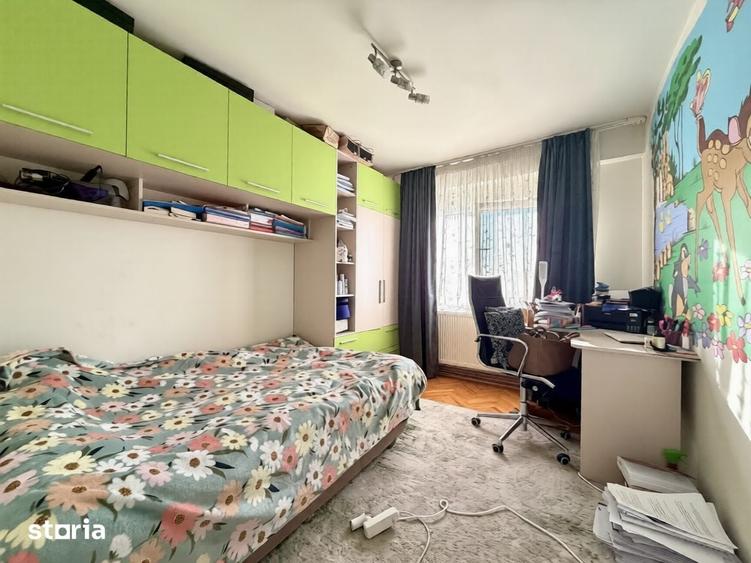 Apartament cu 3 camere decomandat în Lunei