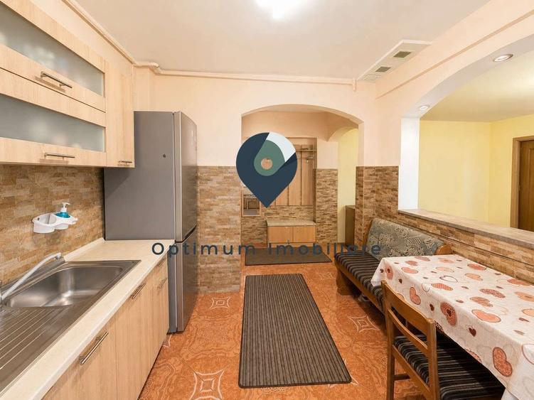 Apartament cu 3 camere semidecomandat, mobilat în Gheorgheni