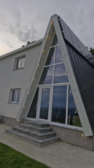 Casă cu Teren 250 Mp în Central