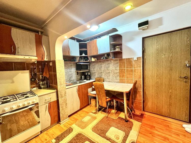 Apartament cu 2 camere semidecomandat în Semicentral
