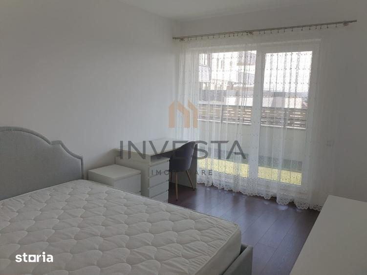 Apartament cu 4 camere semidecomandat în Între Lacuri