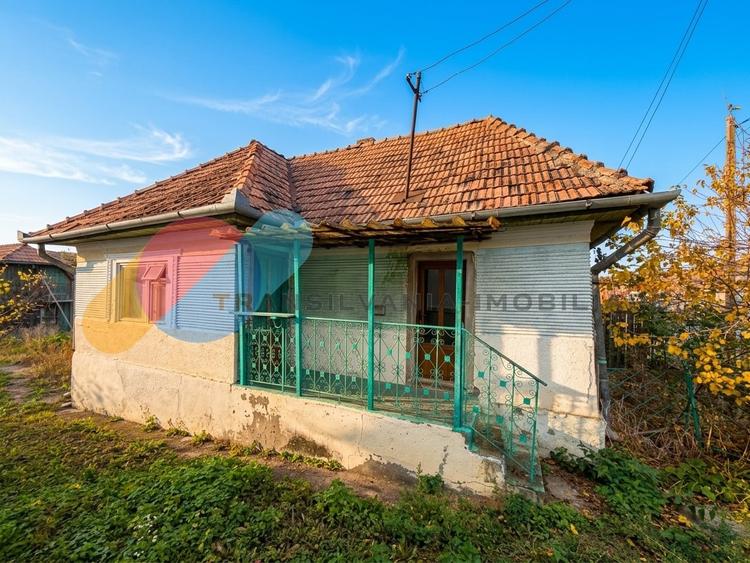 Casă individuală cu 2 camere cu Teren 2700 Mp în Crăești