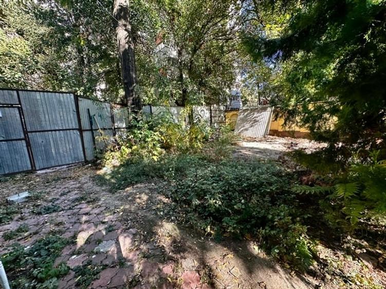 Casă individuală cu 6 camere cu Canalizare în Kiseleff