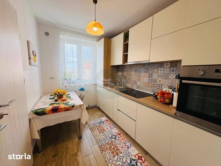 Apartament cu 3 camere decomandat în Central