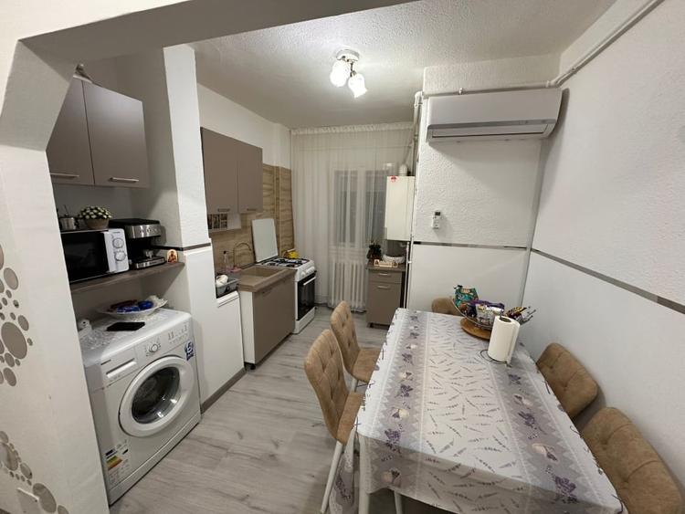 Apartament cu 2 camere decomandat, mobilat în Aiud