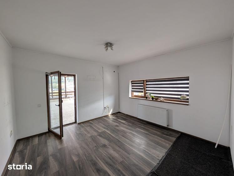 Spațiu comercial, de 69 mp, în Florești
