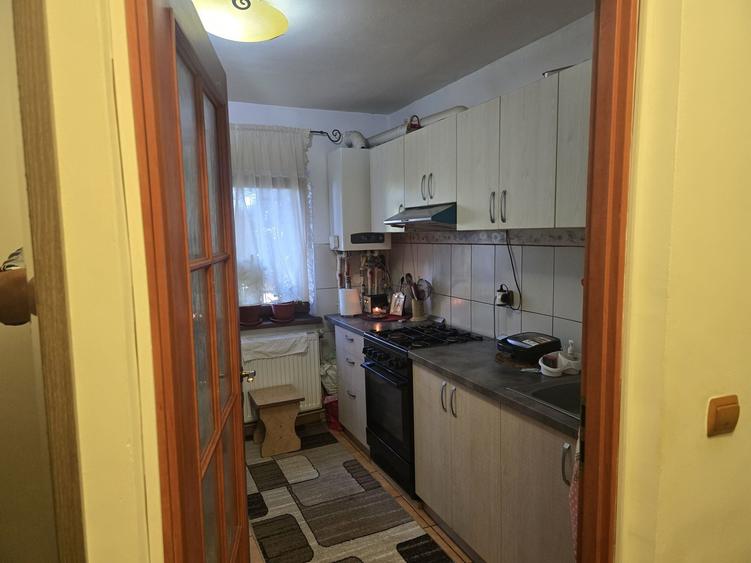 Apartament cu 2 camere semidecomandat în Poarta 6