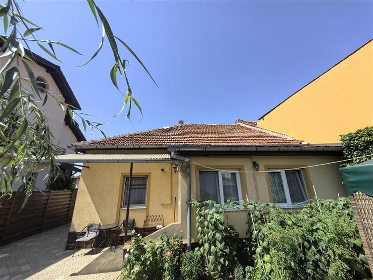 Casă cu 3 camere cu Canalizare în Grădiște