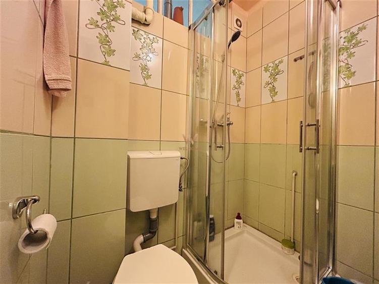 Garsonieră decomandată în Terezian