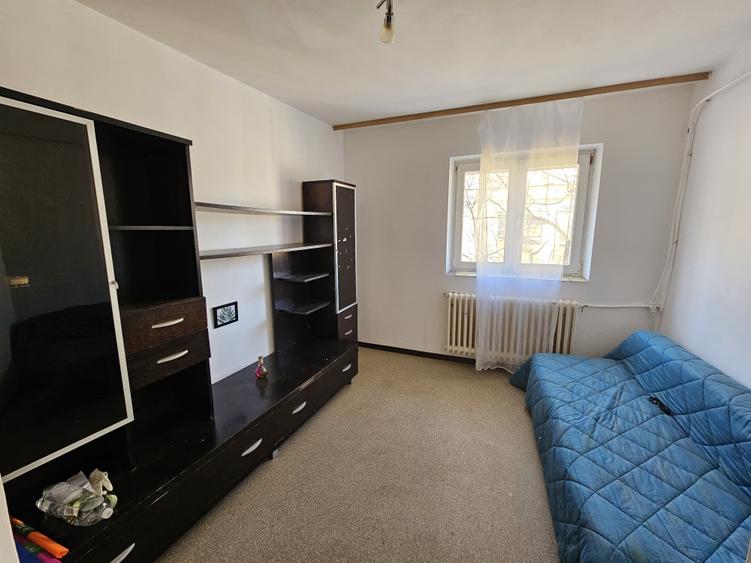Apartament cu 2 camere decomandat, mobilat în P-ța Gorjului