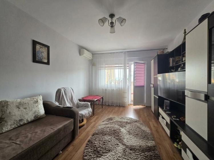 Apartament cu 2 camere decomandat în Dacia