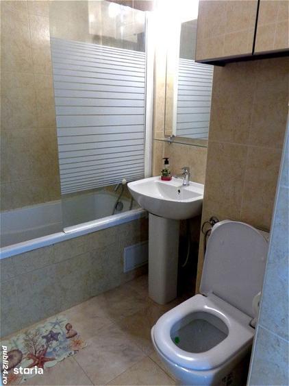 Apartament cu 3 camere decomandat în Romană