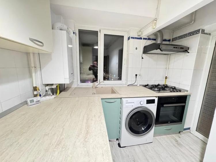 Apartament cu 2 camere decomandat, mobilat în Casa de Cultură