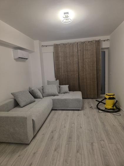 Apartament cu 2 camere decomandat în Valea Ursului