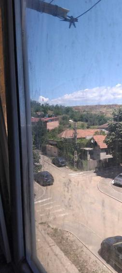 Garsonieră decomandată în Schela