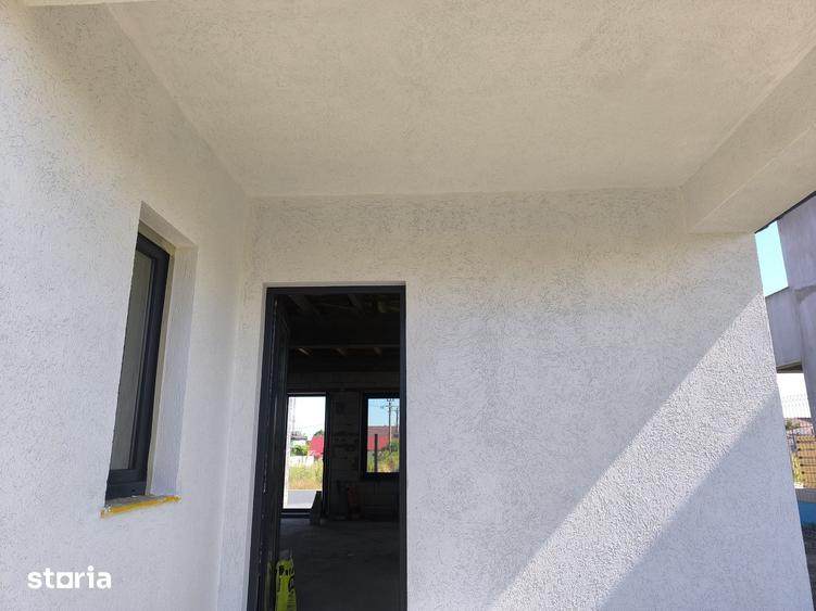 Casă cu 2 camere cu Teren 327 Mp în Agigea