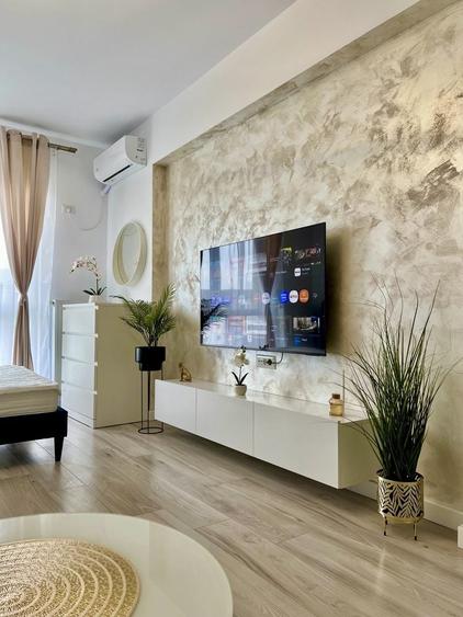 Studio 44mp, nou - 2