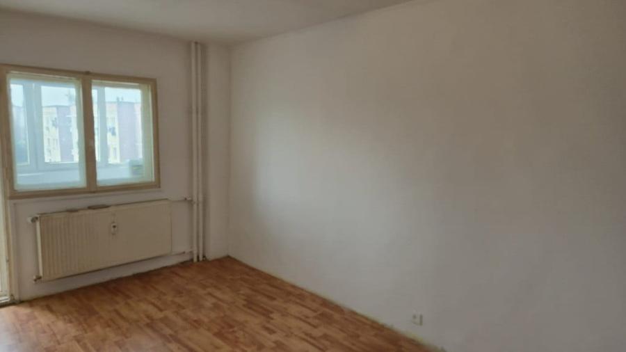 Apartament cu 2 camere decomandat în Lujerului