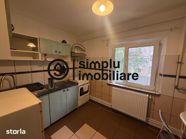 Apartament cu 3 camere decomandat în Lăpuș Argeș