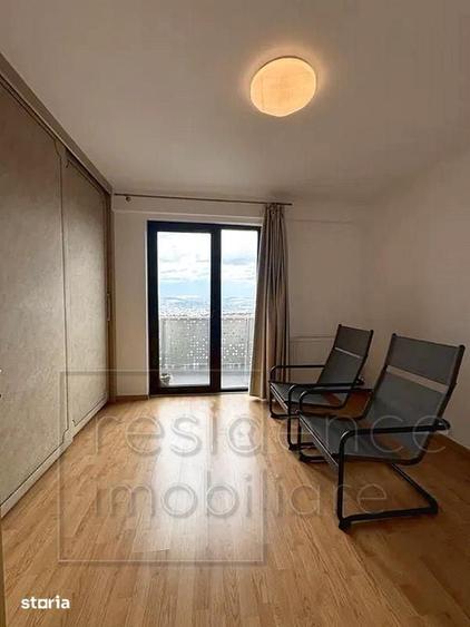 Apartament cu 3 camere semidecomandat în Zorilor