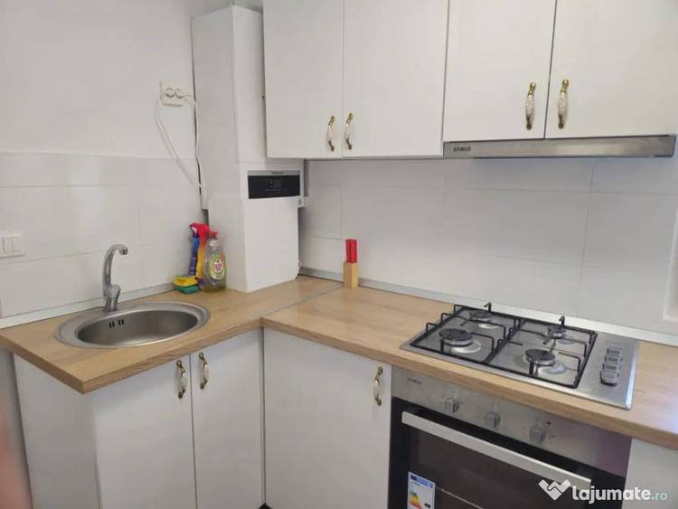 Apartament cu 2 camere, 55mp, la curte comuna, in zona Centr - 2