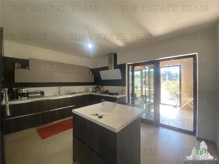 Duplex cu 4 camere cu Teren 1045 Mp în Arsa