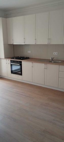 Apartament cu 2 camere decomandat în Florești