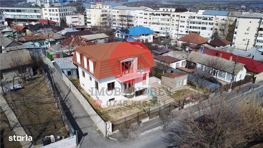 Casă cu 4 camere în Ultracentral