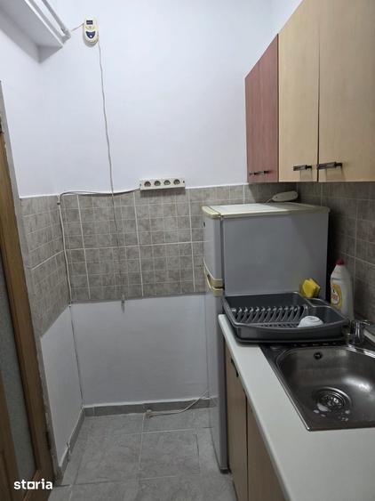 Garsonieră decomandată în Rahova