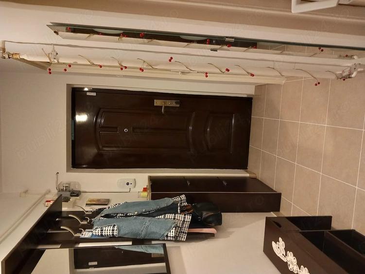 Apartament 2 camere decomandat , zona verde fara trafic auto, la 2 pasi de bulevard.si de b - 9