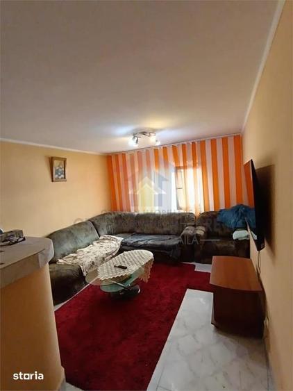 Apartament cu 4 camere în Buzaului