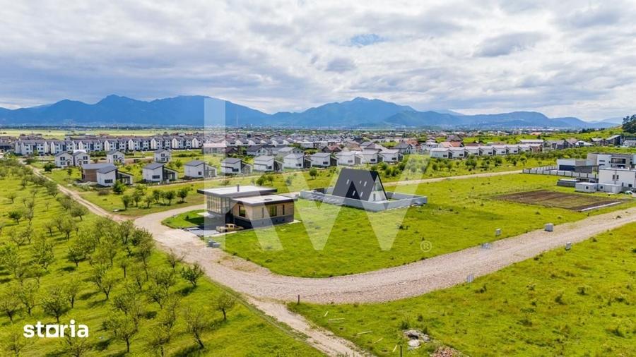 Teren de 760 mp, în Vulcan