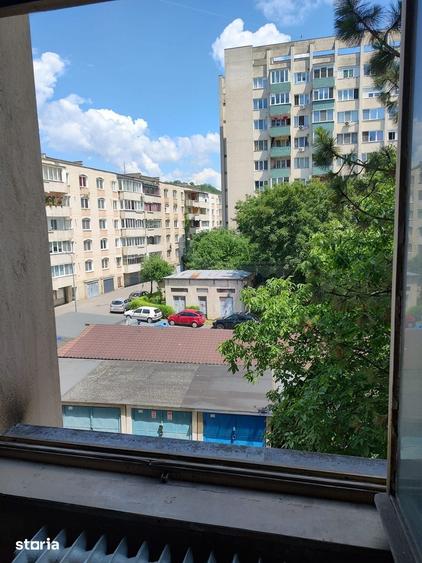 Apartament cu 2 camere semidecomandat în Tudor Vladimirescu