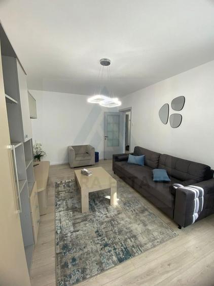 Apartament modern 3 camere etaj 2 echipat premium in zona Strand - 2