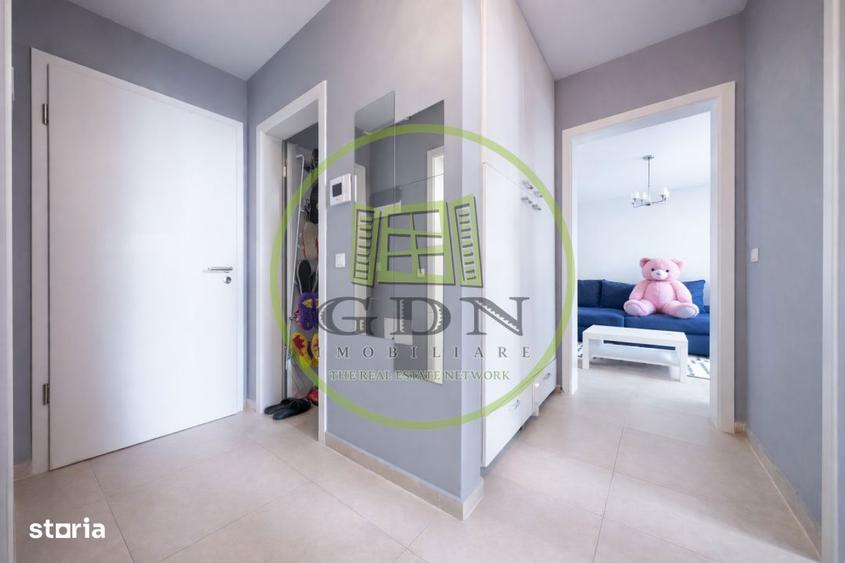 Apartament cu 2 camere decomandat, mobilat în Tractorul