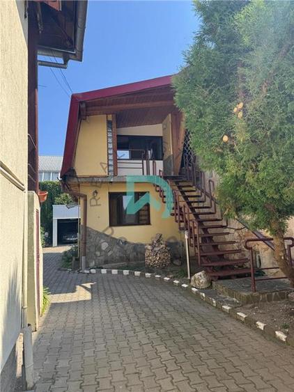 Garsonieră decomandată în Brașovul Vechi