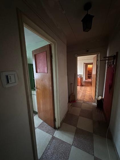 Apartament cu 3 camere semidecomandat în Ultracentral