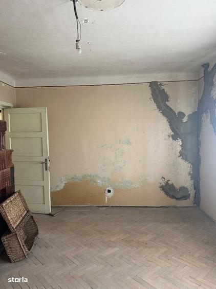 Casă cu 3 camere în Câmpina