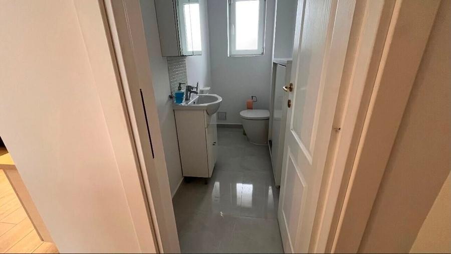 Casă individuală cu 3 camere cu Teren 150 Mp în Tunari