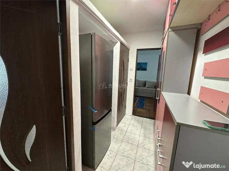 Apartament cu 2 camere semidecomandat în Central