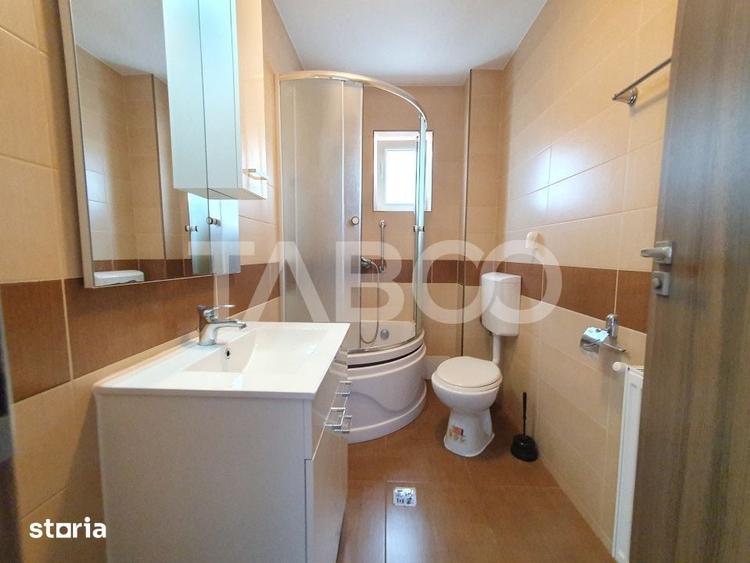 Casă cu 6 camere cu Teren 281 Mp în Tineretului