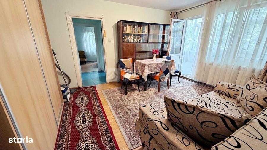 Apartament cu 2 camere semidecomandat în Podu Roș